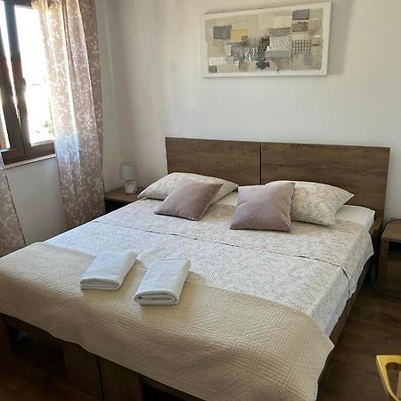 Apartmani Rina Kadumi Экстерьер фото